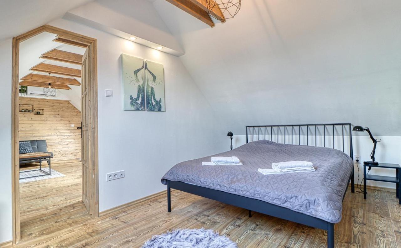 Zenloft Apartman Eger Exterior photo
