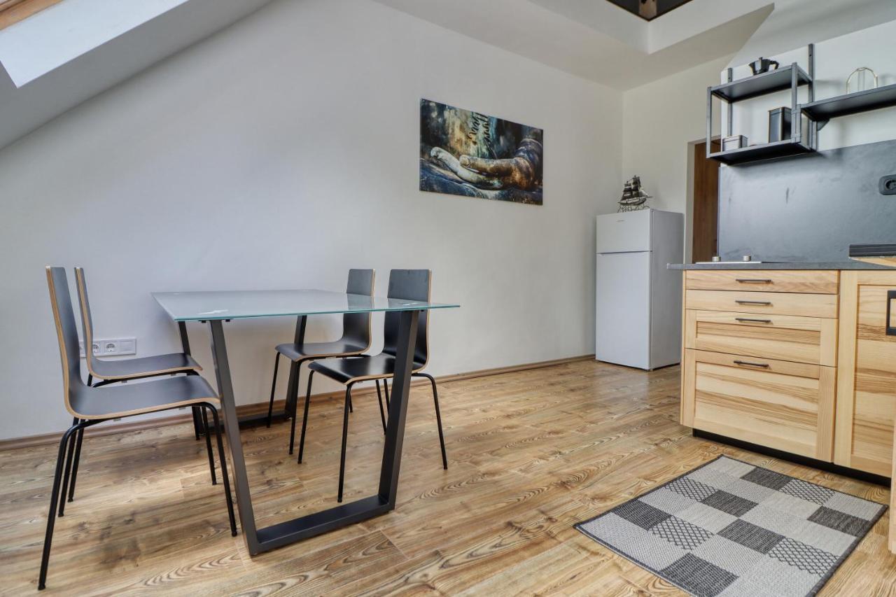 Zenloft Apartman Eger Exterior photo