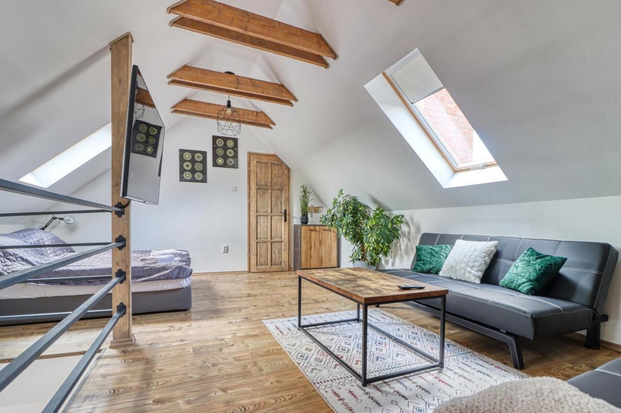 Zenloft Apartman Eger Exterior photo